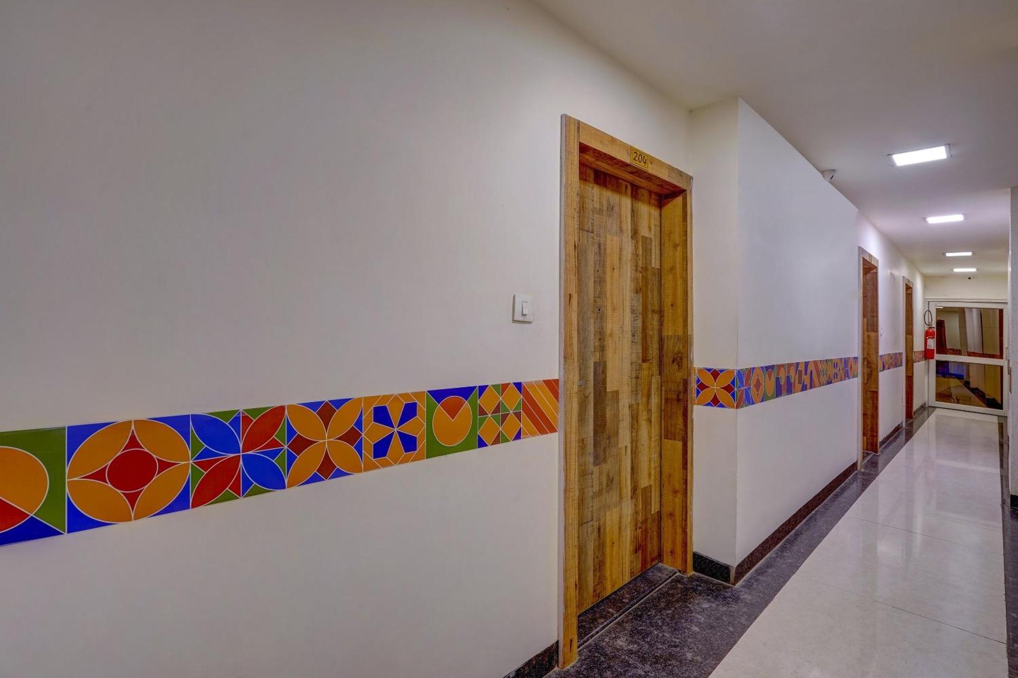 Super Hotel O Traveller Inn Lucknow Exterior foto